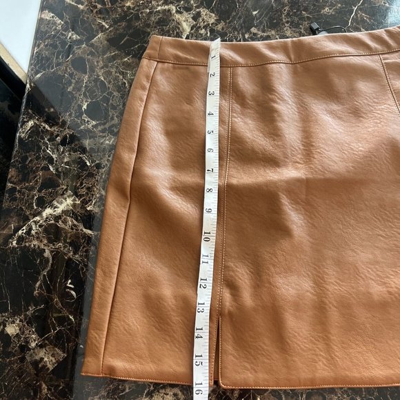 Shine Star Women  Vegan Leather Mini Front Slit Skirt Brown Tan Size Medium - Picture 11 of 14